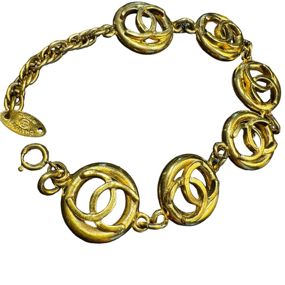 CHANEL VINTAGE RARE MULTI LOGO CHARM BRACELET - Picture 4 of 16